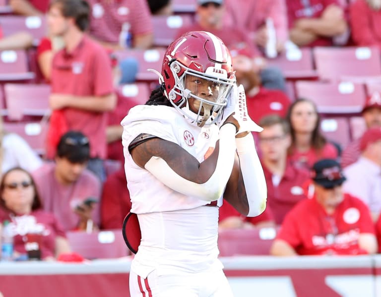 Jahmyr Gibbs' rushing performance silences Arkansas - TideIllustrated