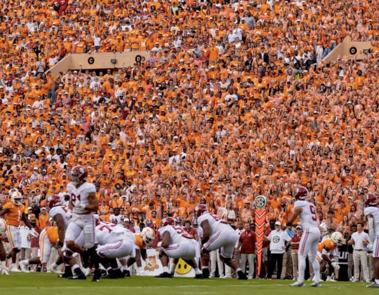 How Alabama players are handling hostile environment inside Neyland Stadium