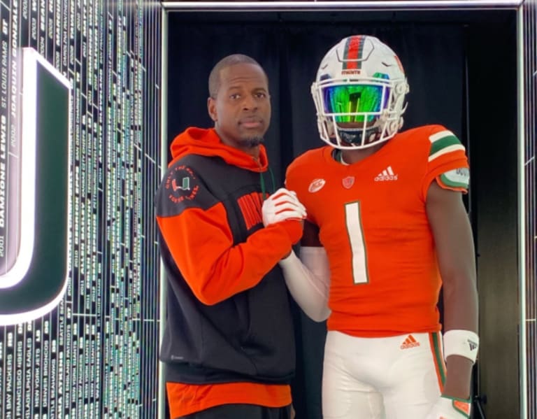 Miami hurricanes clearance uniforms 2019