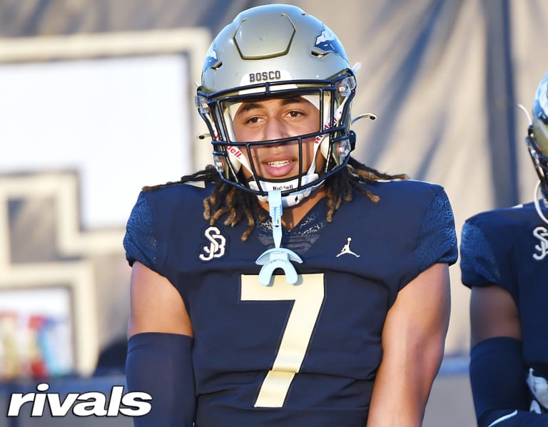 Peyton Woodyard commits to Georgia at the 2023 All-American Bowl