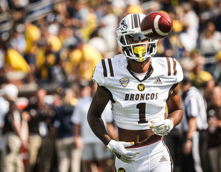 western-kentucky-hilltoppers-footbal-l-western-michigan-transfer-wide
