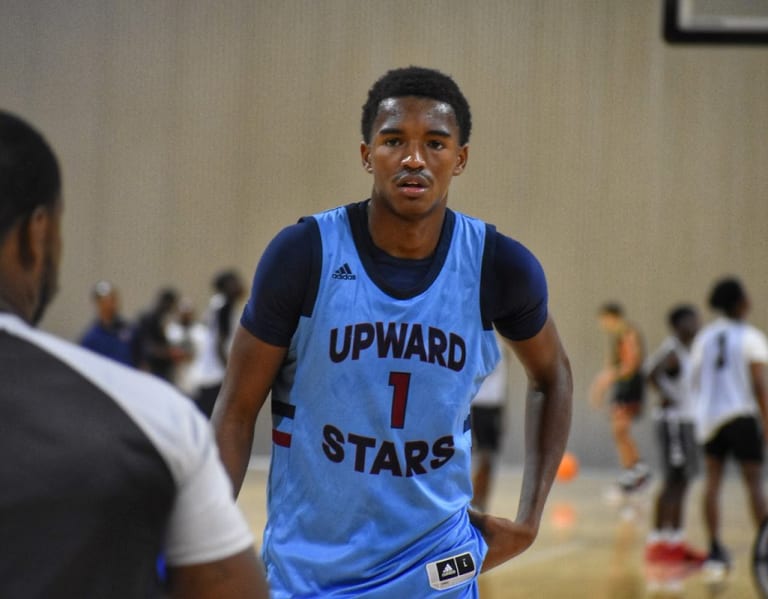 2022 forward Julian Phillips sifting through a plethora of offers