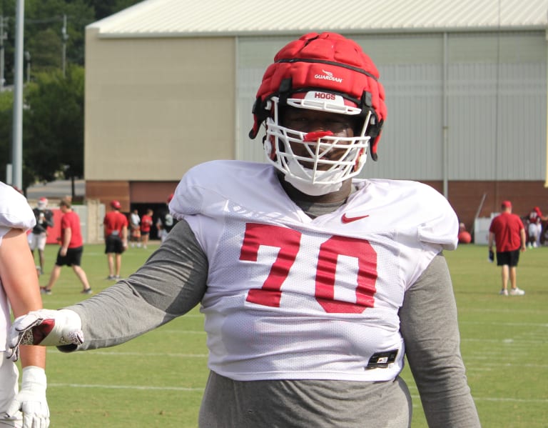 Arkansas Razorbacks football offensive lineman Paris Patterson to enter ...