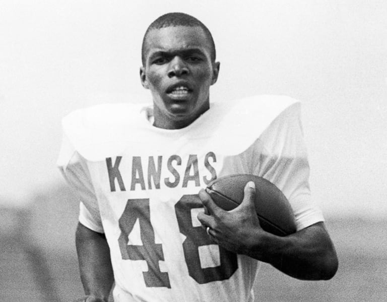 Long, Miles talk about Gale Sayers passing away - JayhawkSlant