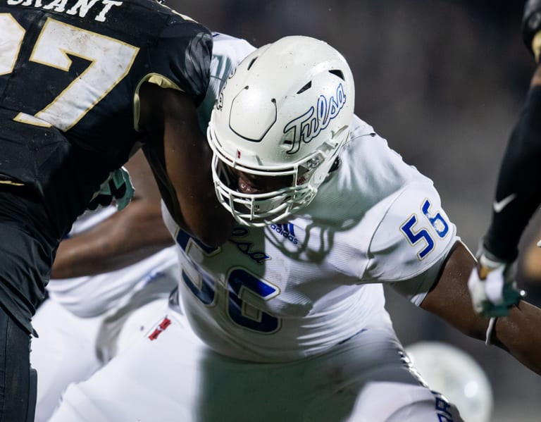 Dallas Cowboys pick OL Tyler Smith with 24th pick in 1st round