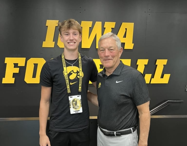 Go Iowa Awesome  –  Fast-Rising In-State 2027 WR Landon Blum Adds Iowa Offer
