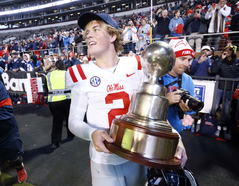 Jaxson Dart: Leveraging Power As Ole Miss Quarterback For 2024 Season ...