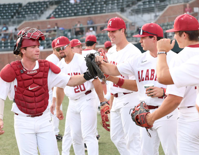 Crimson Tide Baseball Secures Sweep in Final Series Before SEC