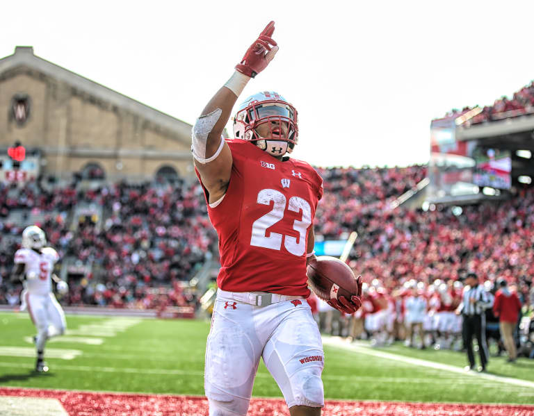 Wisconsin Football: Pump the brakes on Jonathan Taylor trade talk -  BadgerNotes