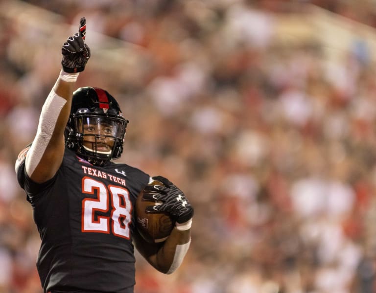 Shough, Brooks lead Texas Tech to 38-21 win over Houston