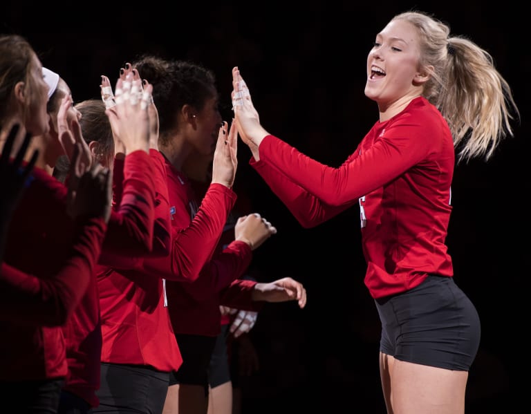 Three Takes On Nebraska Volleyball Lauren Stivrins Decision To Return ...