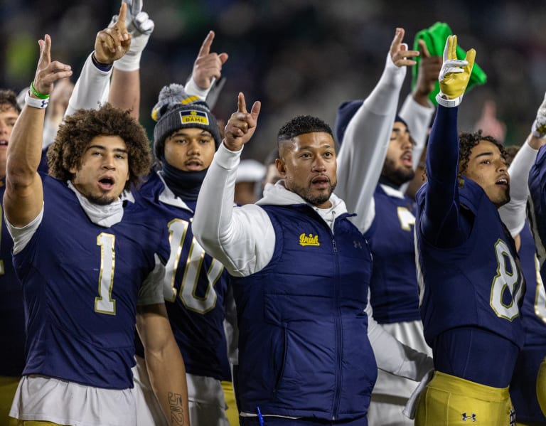 Notre Dame football climbs two spots to No. 8 in latest CFP rankings