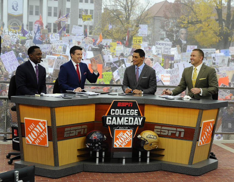 Where is ESPN College Gameday going in Week 3? 2023 Predictions 