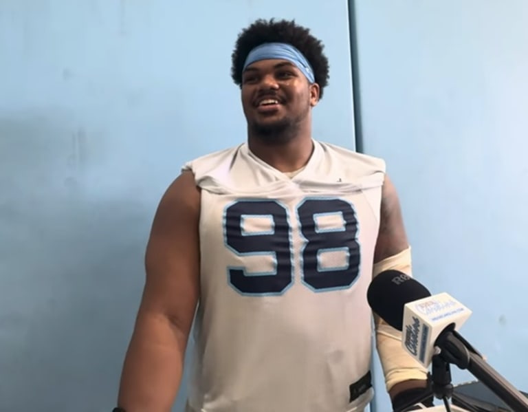 North Carolina UNC Tar Heels defensive tackle Kevin Hester fall camp ...