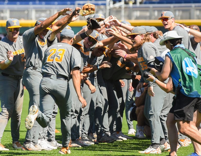 Tennessee-LSU baseball in 2023 College World Series: Top Vols photos