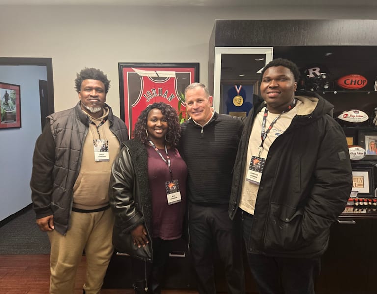 TKR POD: Instant Reaction to Rutgers landing 2026 OL Donovan Johnson