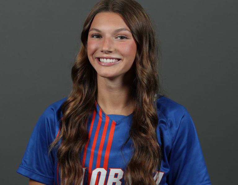 Florida's Megan Hinnenkamp Is Sec Freshman Soccer Player Of The Week 