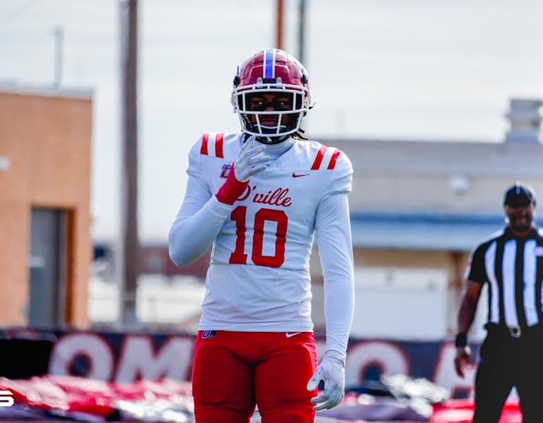 After official visits, four-star EDGE KJ Ford moving toward a decision