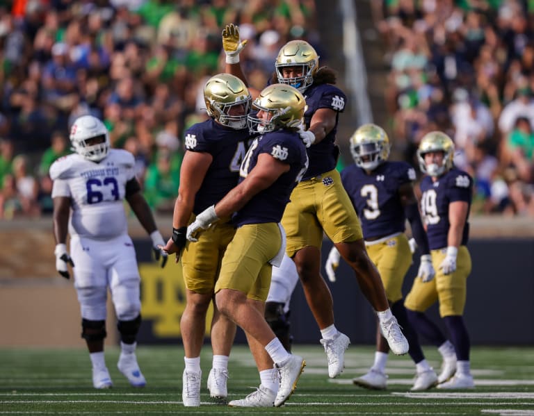 Notre Dame football nose guard's strong hands make the difference