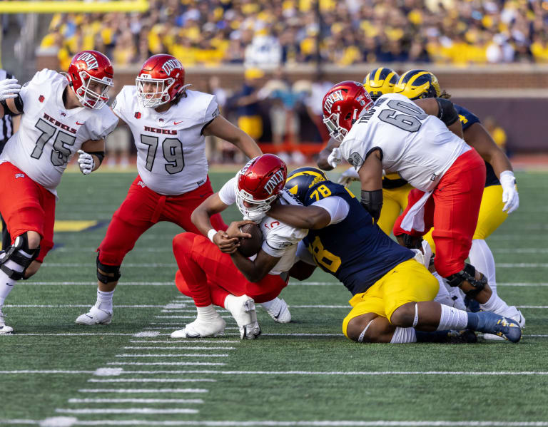 Snap counts and PFF grades from Michigan's win against UNLV