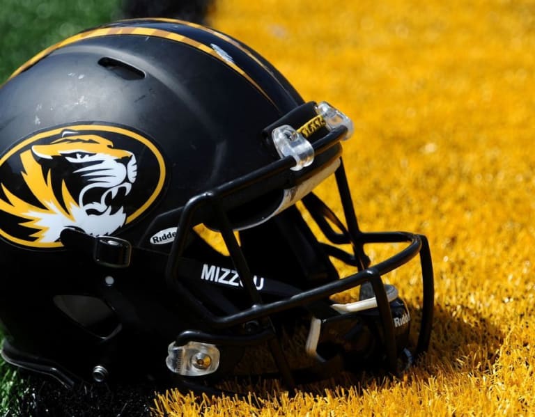 Missouri Tigers Football Recruiting 2025 QB Shaker Reisig earns