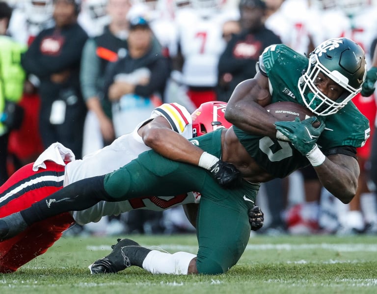 Michigan State Football Falls to Maryland 31-9, Quarterback Struggles and Defense Shows Promise