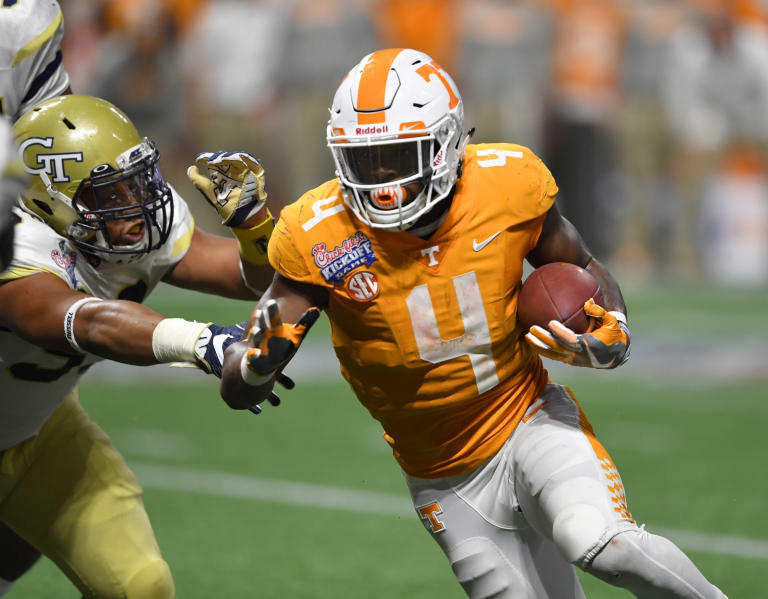 VFLs in the NFL: Alvin Kamara returns from suspension - VolReport