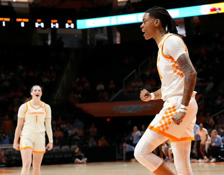 Lady Vols basketball continues climb inside AP Top 25