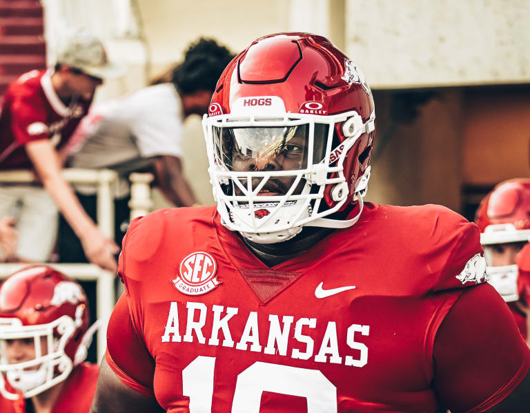 HawgBeat  –  Arkansas defensive tackle Anthony Booker Jr. enters transfer portal