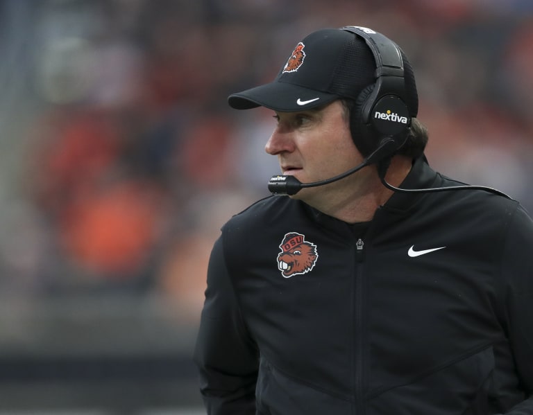 Oregon State Athletic Director Issues Statement On Jonathan Smith ...