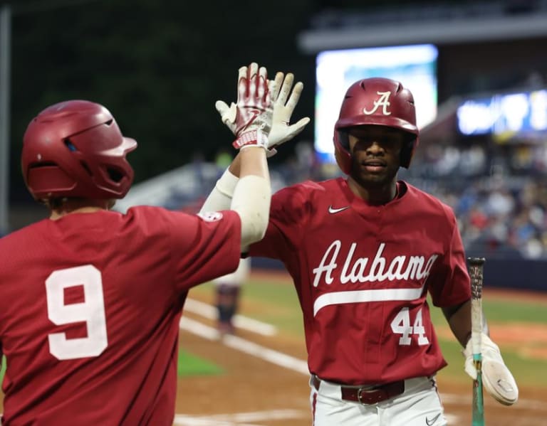Alabama Baseball Sweeps Ole Miss in Weekend Series Showdown