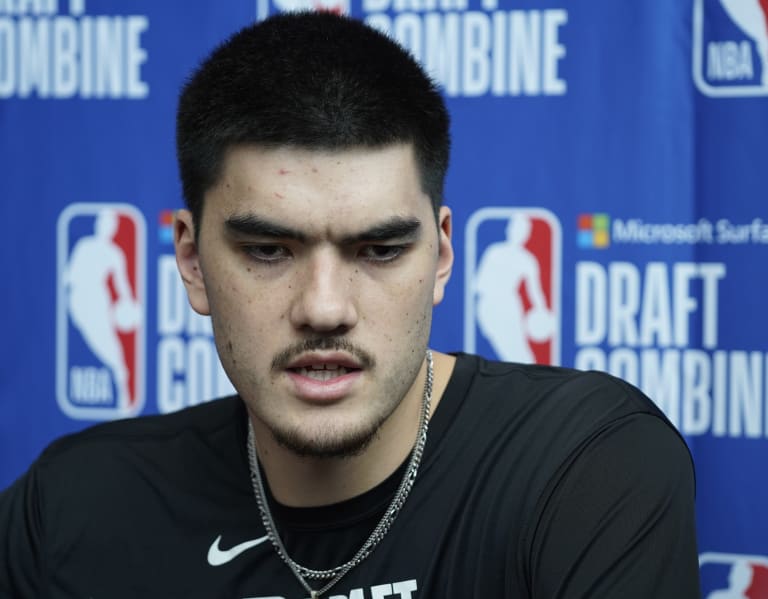 Zach Edey Makes Final 12 for Team Canada - FIBA World Cup Primer ...