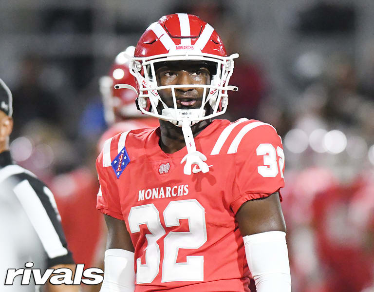 Fourstar Class of 2025 LB Abduall Sanders commits to Alabama