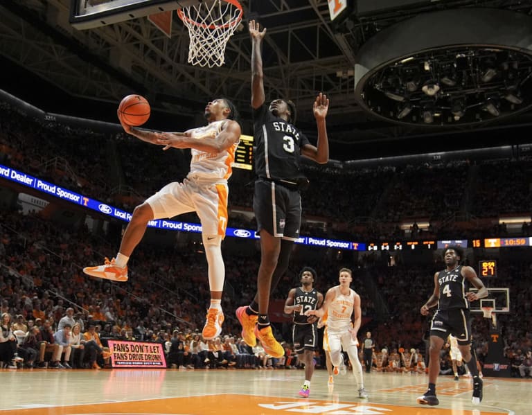 Tennessee rolls past Mississippi State in bounce-back performance