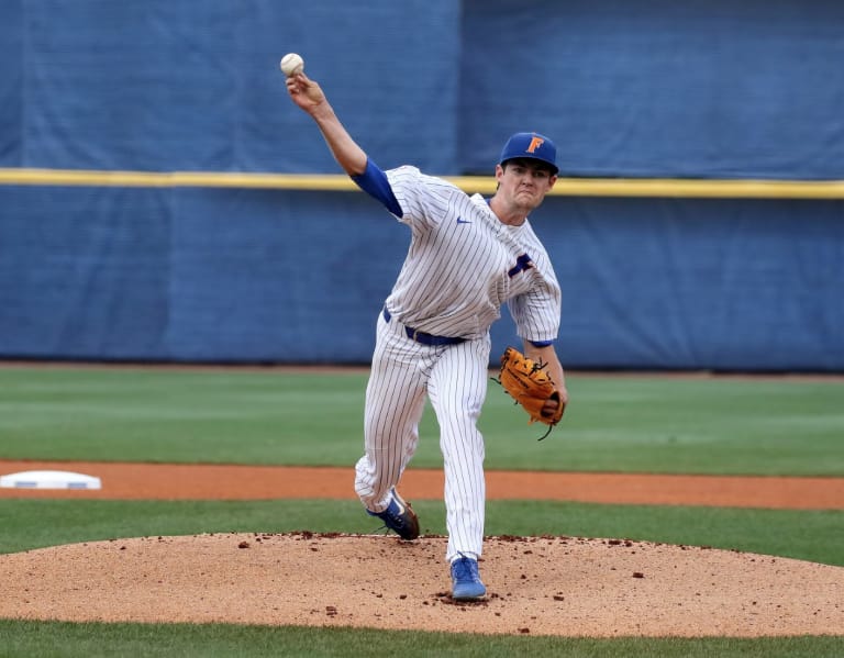 Gators baseball remains perfect - 1standTenFlorida