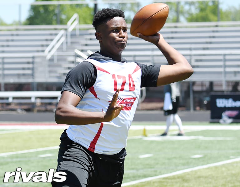 UGASports - Quarterback KJ Jackson talks UGA, bonds with Bobo and Monken