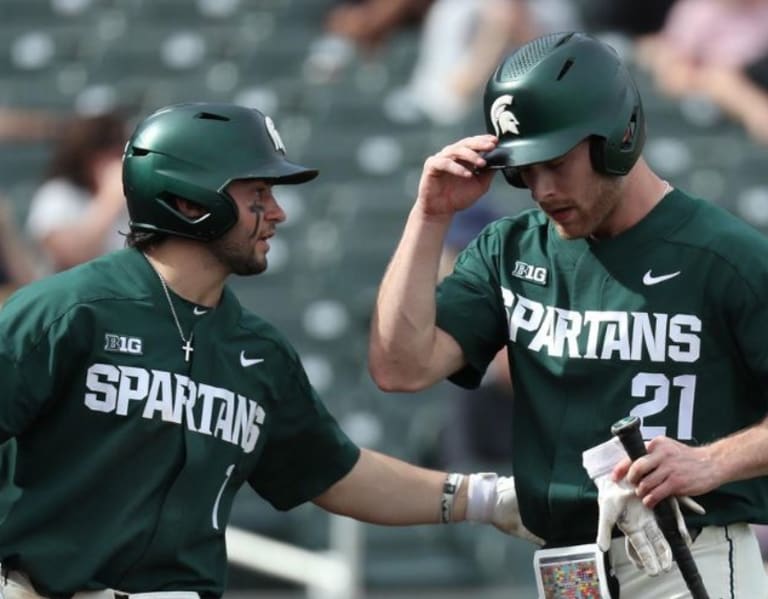 Gator baseball begins 2023 by sweeping Charleston Southern with