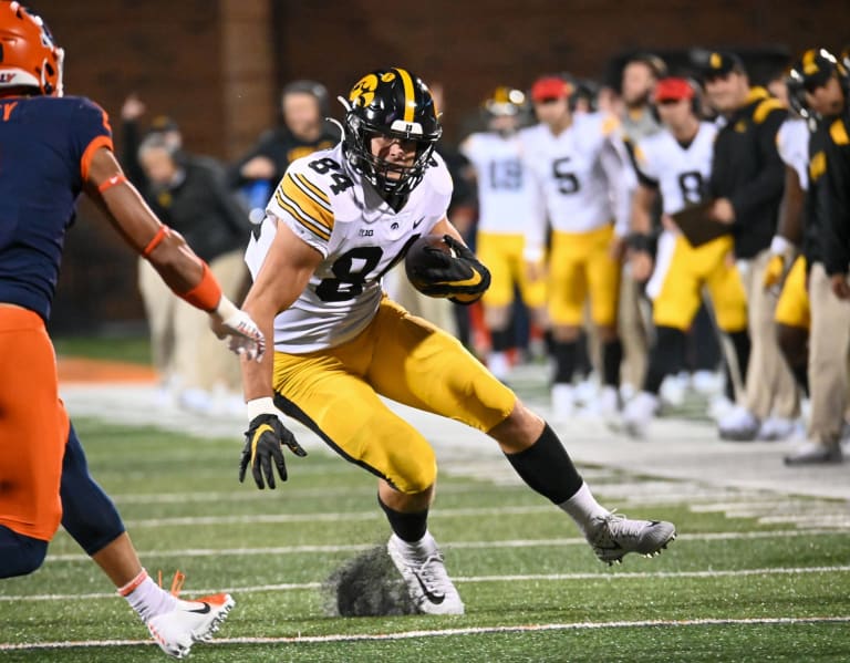 Sam LaPorta Named Finalist For Mackey Award Go Iowa Awesome