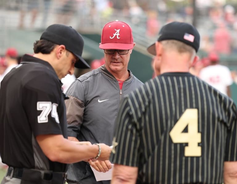 Ohio gambling regulator halts betting on Alabama baseball