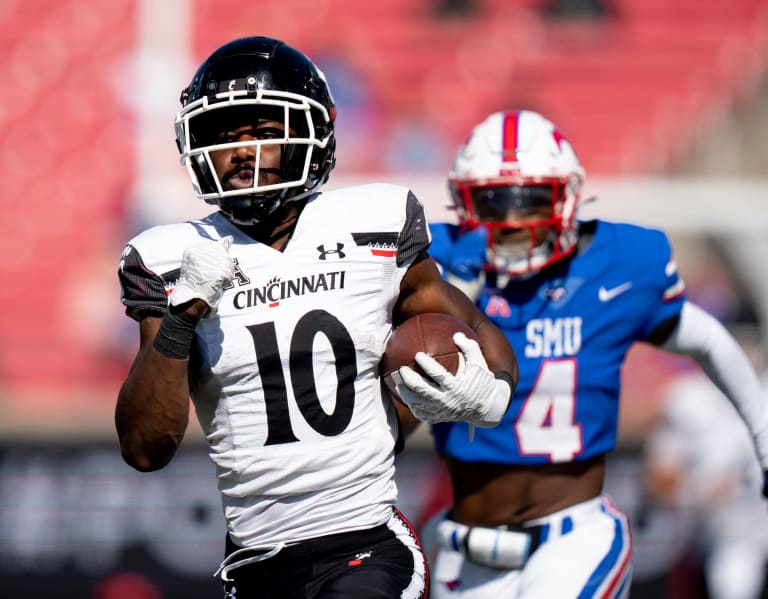 Bearcats Fend Off SMU 29-27