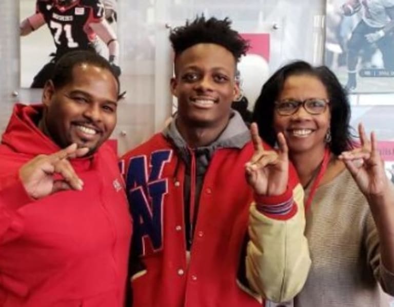 De Johnson Breaks Down His Niu Pledge - Edgytim