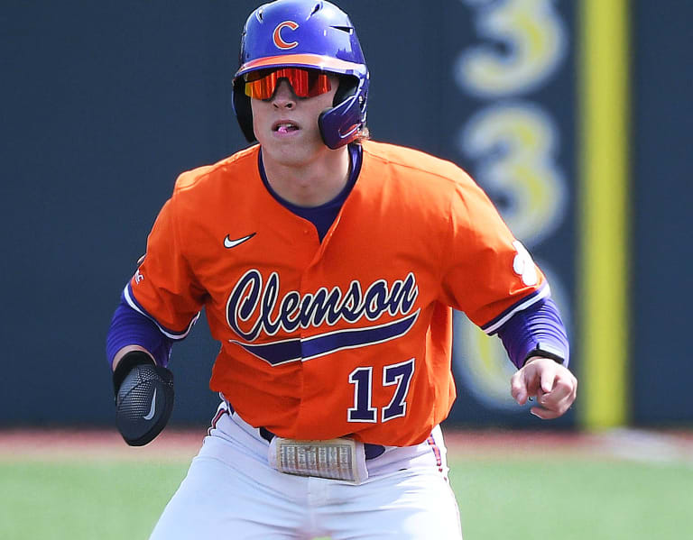 No. 18 Clemson Keeps Momentum Going In 6-3 Win Over No. 22 Louisville ...