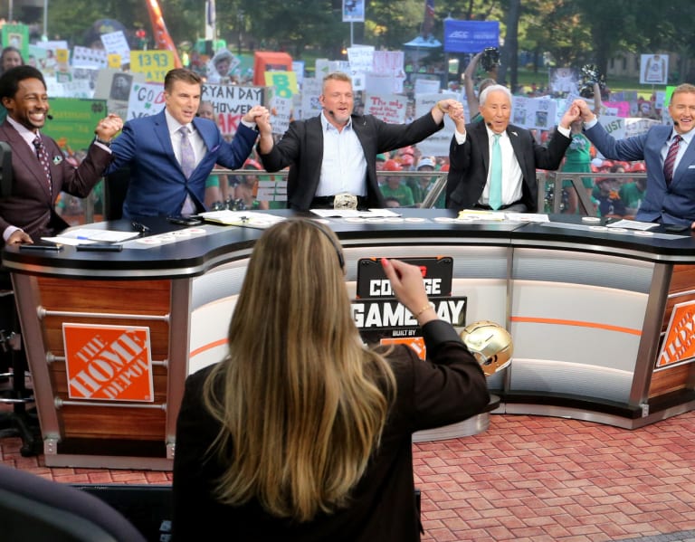 who-picked-notre-dame-football-on-espn-s-college-gameday