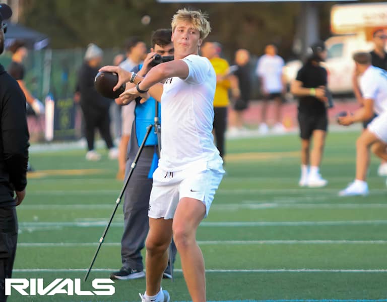QB Bryson Beaver takes Oregon official visit, will talk to others