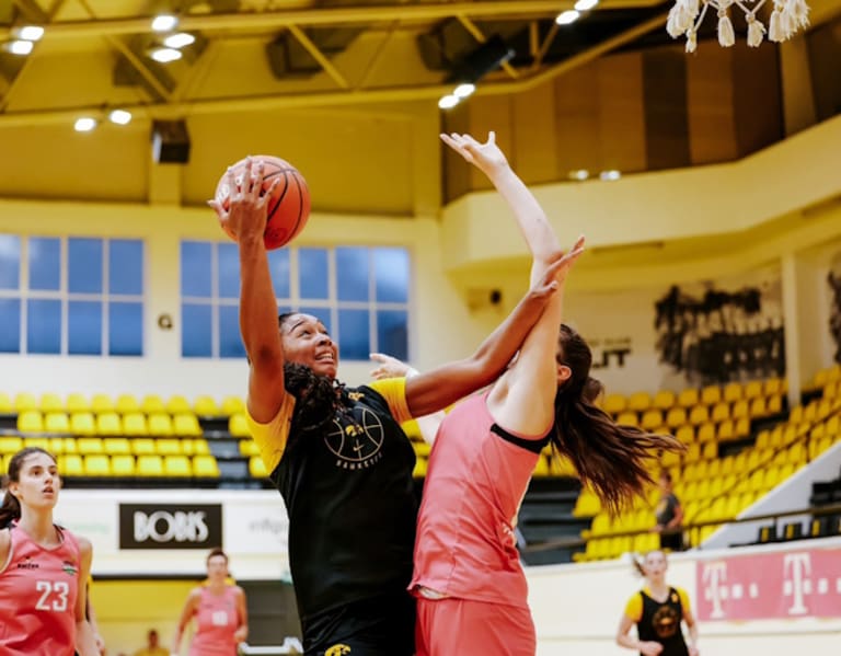 Go Iowa Awesome  –  Top Takeaways From The Iowa WBB European Tour