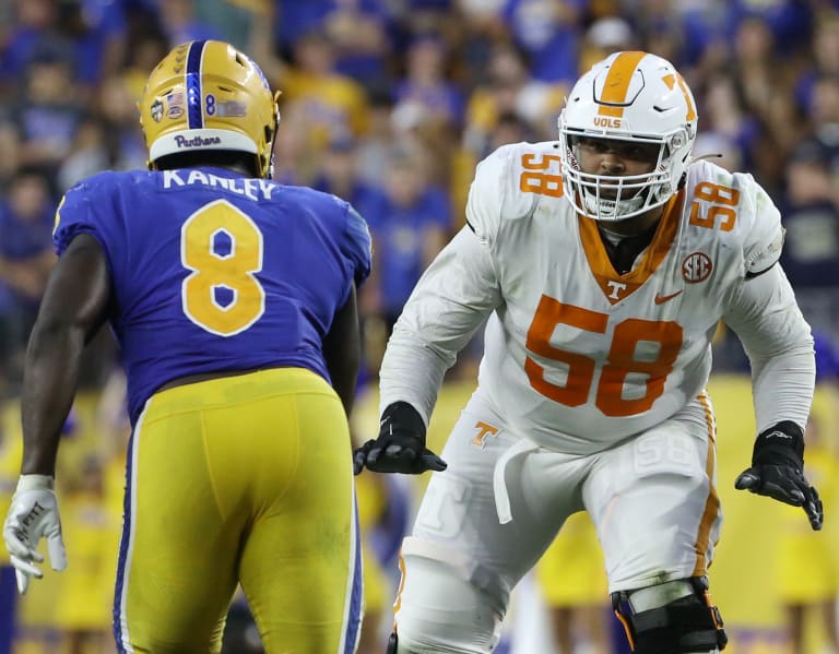 What Else Can We Say About Derek Barnett? - Rocky Top Talk