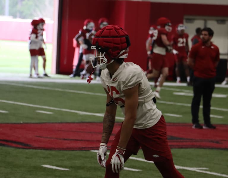 Isaiah Sategna Having Strong Spring For Arkansas Razorbacks Football