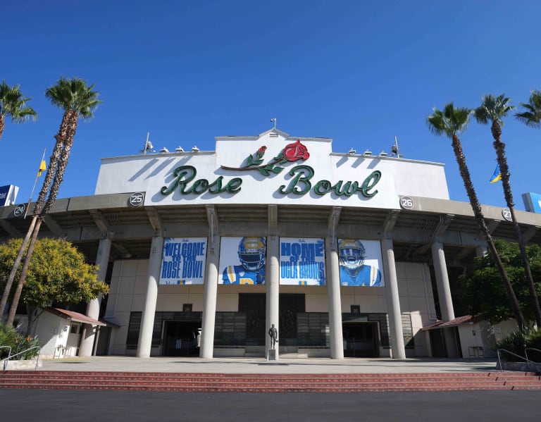 Michigan's Schedule Upon Arriving In Pasadena For Rose Bowl Maize
