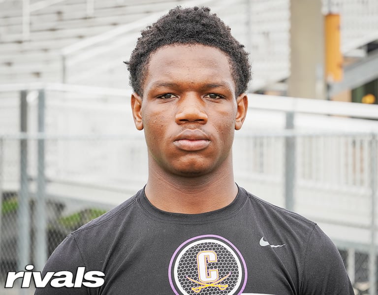 Vols make cut for 2025 3-star WR Thomas Blackshear's top three schools ...