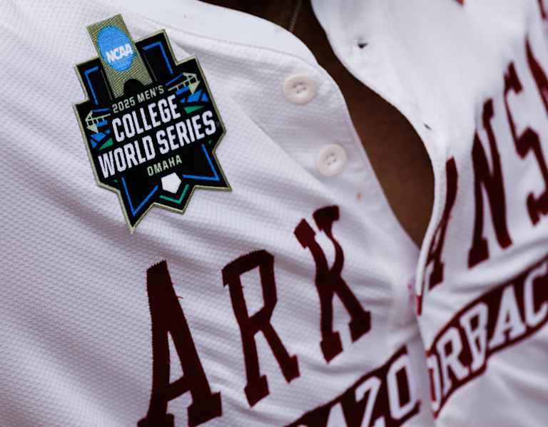 How to Watch, BetSaracen Odds: Arkansas vs Murray St (College World Series)